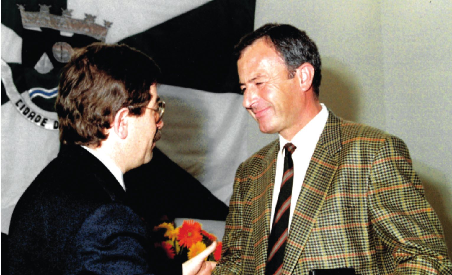 Adelino Bernardes recebe homenagem